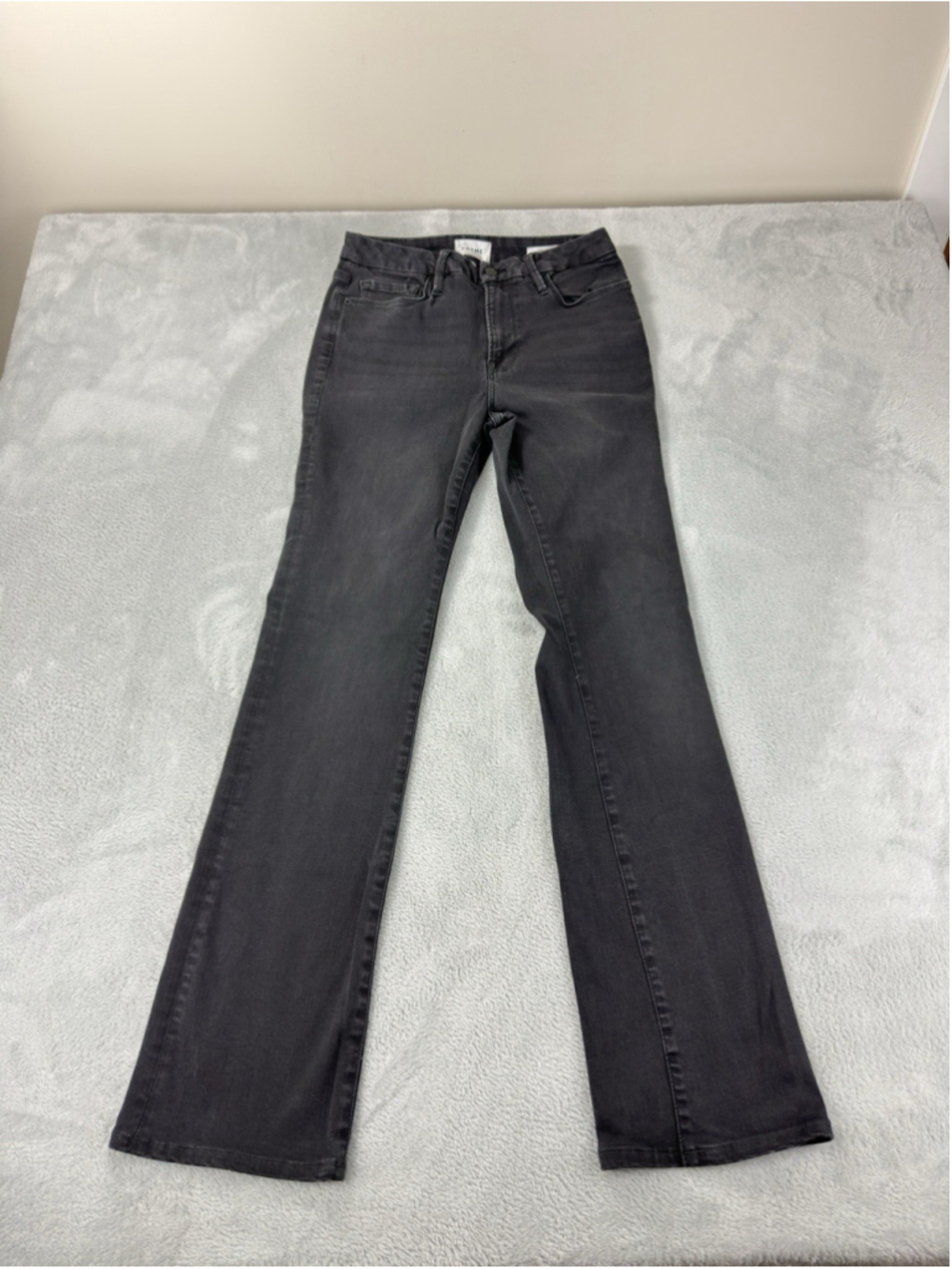Frame Women's Size 30 W X 32 L Le Mini Boot Zipper Fly Black Denim Jeans LMB208